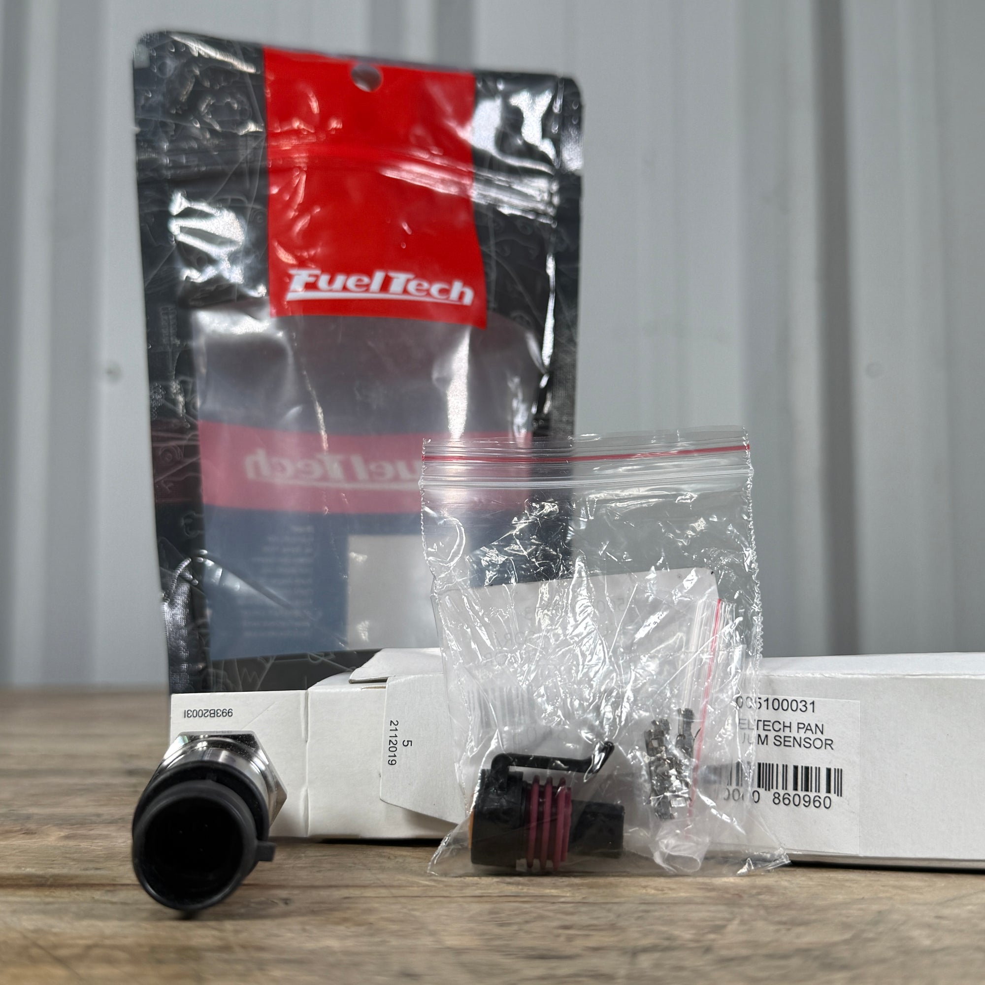 FUELTECH PAN-VAC SENSOR W/ MATING PLUG KIT