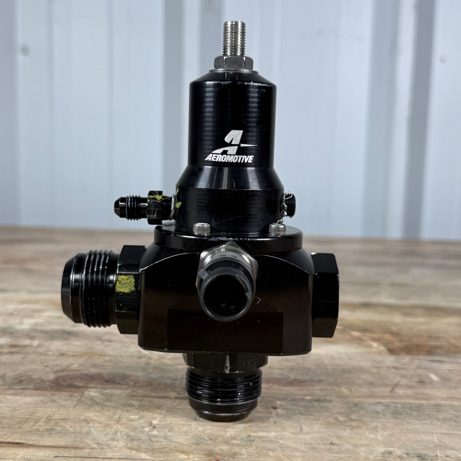 AEROMOTIVE EXTREME FLOW EFI FUEL PRESSURE REGULATOR 13137
