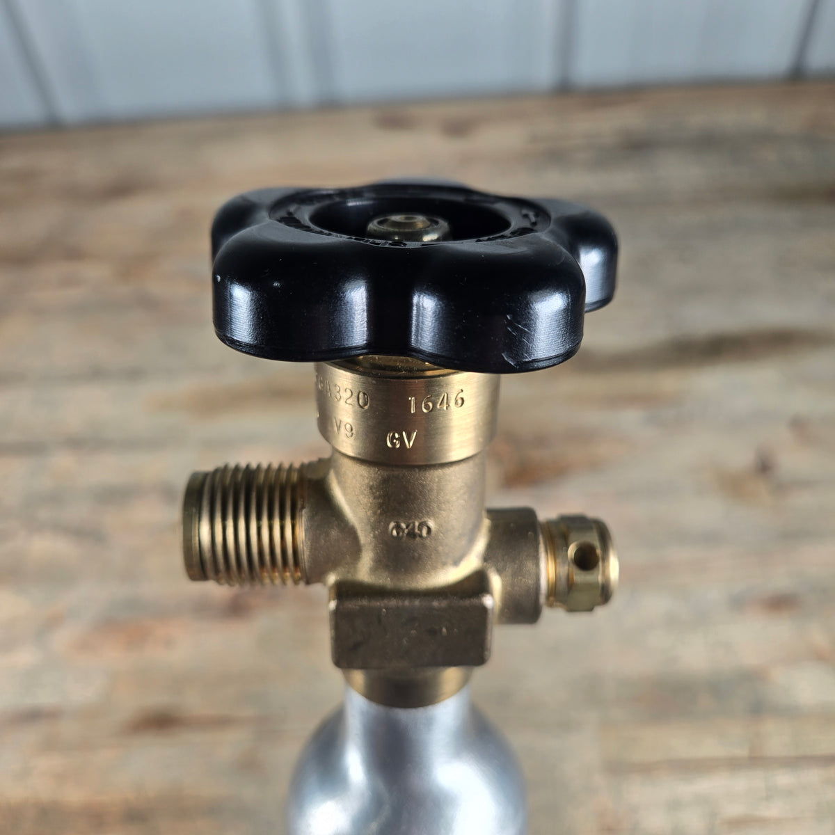 NOS/CO2 SNEAKY PETE STYLE BOTTLE