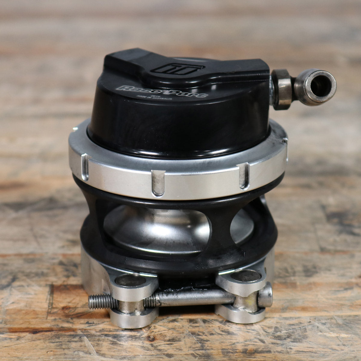 TURBOSMART GEN V RACE PORT BLOW OFF VALVE, BLACK TS-0204-1132